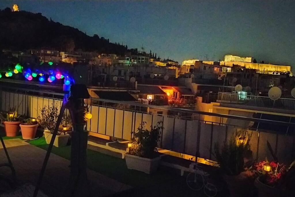 Rooftop Studio, Acropolis View! เอเธนส์ ภายนอก รูปภาพ
